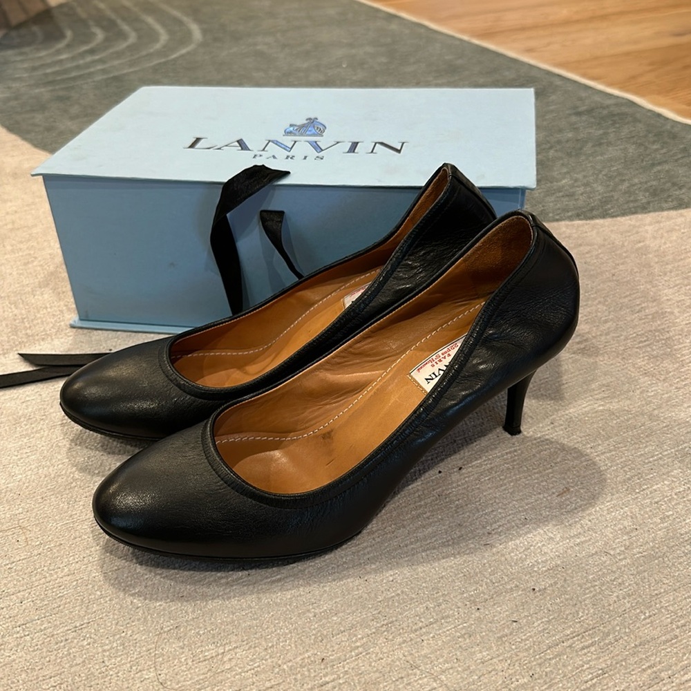 Lanvin black heels sz 39
